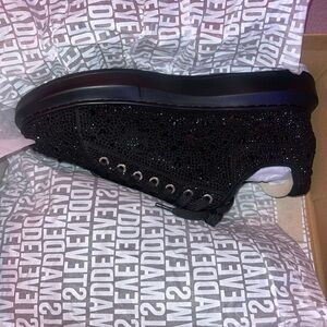 Steve Madden Black Sneakers with Classic Design